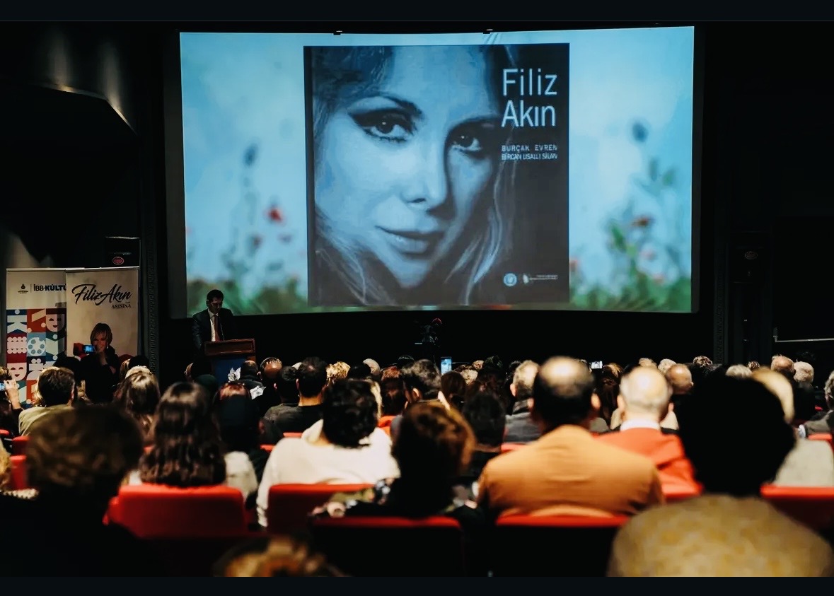 Filiz Akın'ı Andık